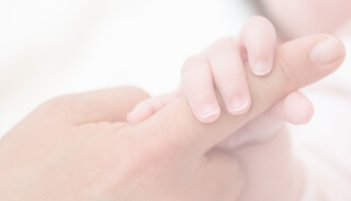 幼児の手